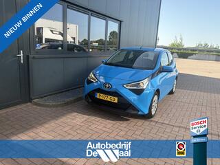 toyota-aygo-1.0-vvt-i-x-play-automa