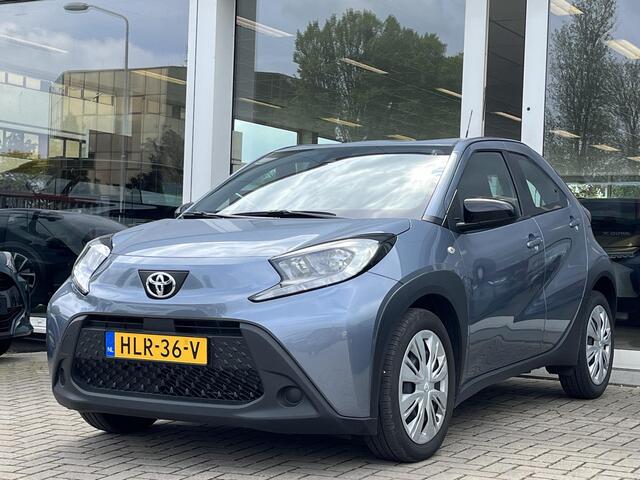 Toyota AYGO X 1.0 VVT-i S-CVT Play