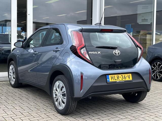 Toyota AYGO X 1.0 VVT-i S-CVT Play