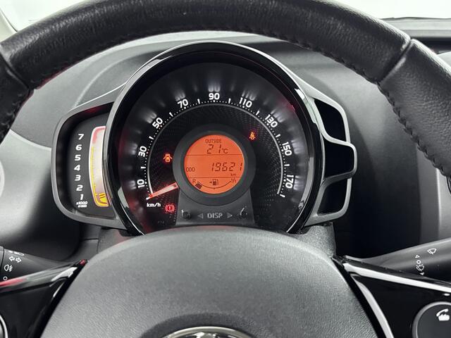 Toyota AYGO 1.0 VVT-i x-play | Airco | Apple Carplay/Android Auto | Parkeercamera | Onderweg-naar-dealer