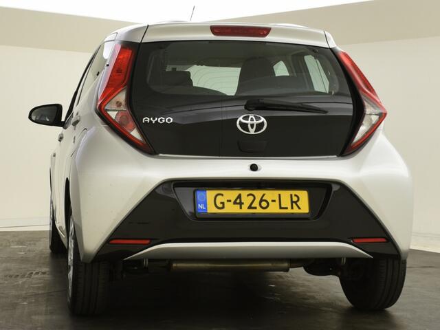Toyota AYGO 1.0 VVT-i x-play | Carplay | Camera | Airco