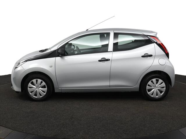 Toyota AYGO 1.0 VVT-i x-fun | Airco | Centrale deurvergrendeling | Radio | Bluetooth |