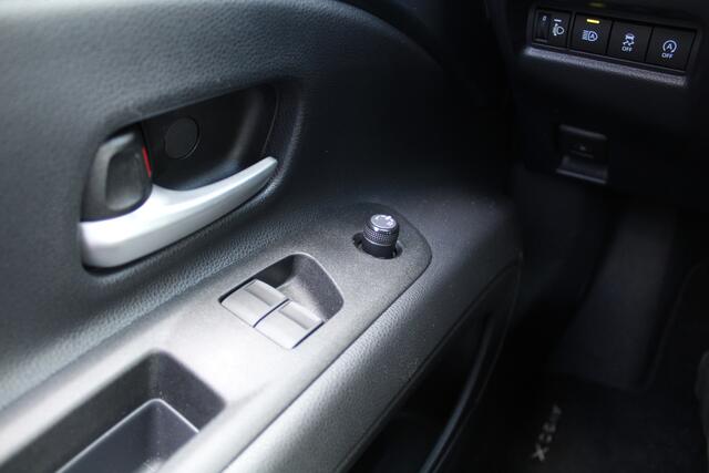 Toyota AYGO X 1.0 VVT-i S-CVT Premium | Rijklaar | 'Trekhaak' | Keyless | LED | Half-leder | Stoelverw. | Sensoren v+a | Camera | Clima | Adap.cruise