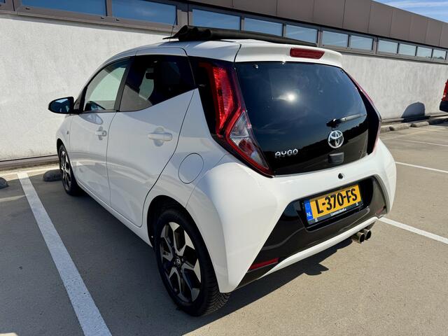 Toyota AYGO 1.0 VVT-i x-joy cabrio | Prijs op aanvraag, wordt verw. | Deal. ond. | Apple-Android | LM 16"| ACC Clima. | % Bovag Occasion Partner %