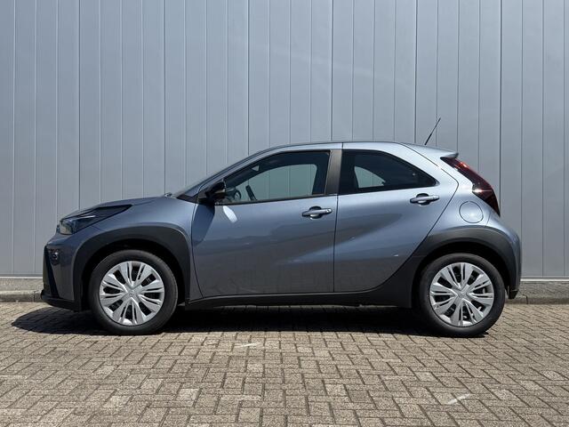Toyota AYGO X Hybrid 115 play Voorraad Nieuw