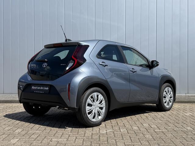 Toyota AYGO X Hybrid 115 play Voorraad Nieuw