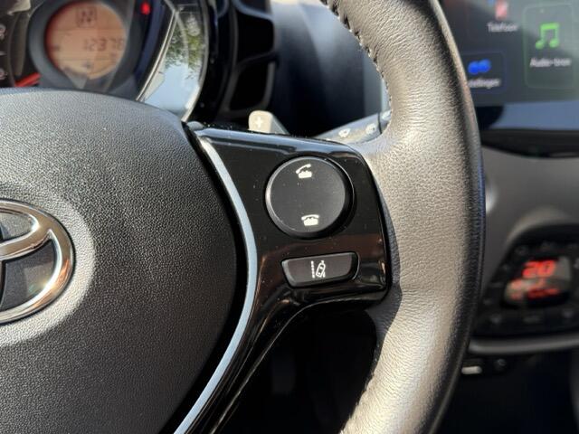 Toyota AYGO 1.0 VVT-i x-clusiv