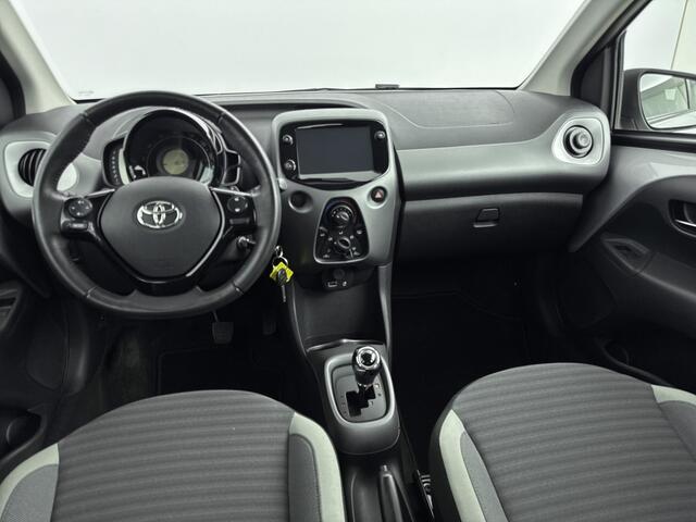 Toyota AYGO 1.0 VVT-i x-play | Navigatie | Apple Carplay - Android Auto | Parkeercamera | Onderweg-naar-dealer