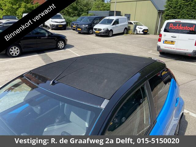 Toyota AYGO 1.0 VVT-i X-Play Cabrio Bi-Tone Automaat | Airco | Camera |