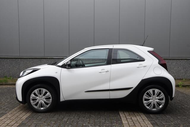 Toyota AYGO X 1.0 VVT-i S-CVT Play | Automaat | 1e eigenaar | Apple carplay/android |
