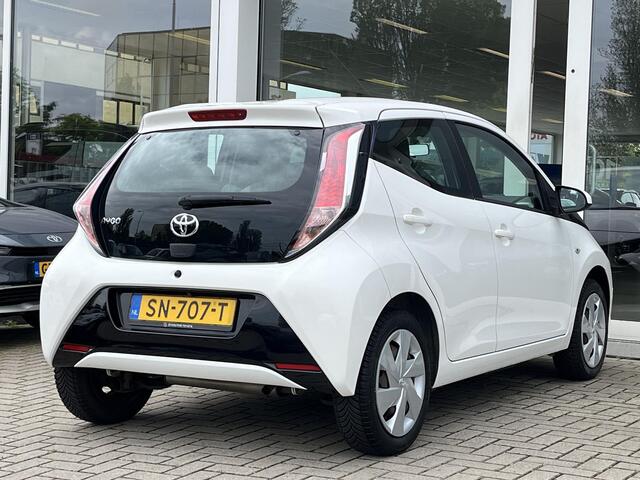 Toyota AYGO 1.0 VVT-i x-play