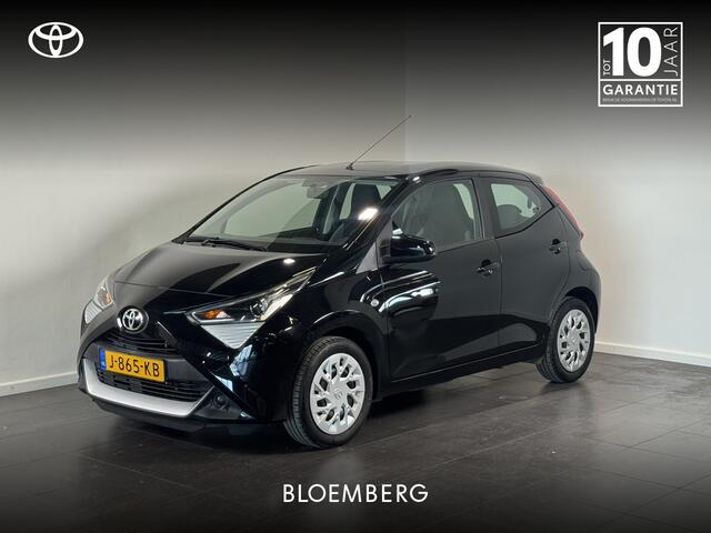 Toyota AYGO 1.0 VVT-i x-play | Apple CarPlay | Lage KM-stand | Achteruitrijcamera |
