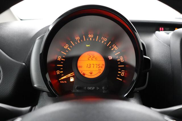 Toyota AYGO 1.0 VVT-i x-fun | Airco | Radio | Bluetooth |