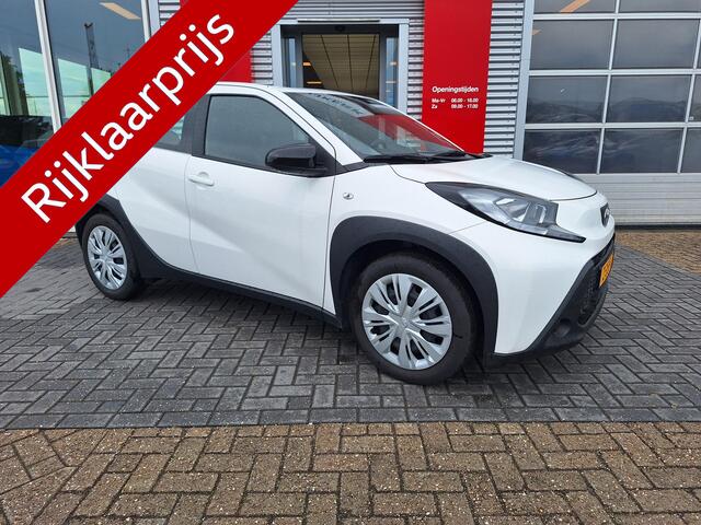 Toyota AYGO X 1.0 VVT-i MT Play