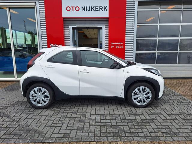 Toyota AYGO X 1.0 VVT-i MT Play