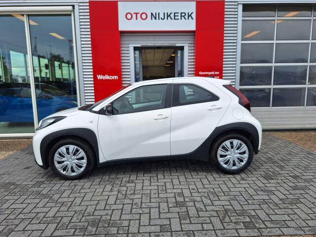 Toyota AYGO X 1.0 VVT-i MT Play