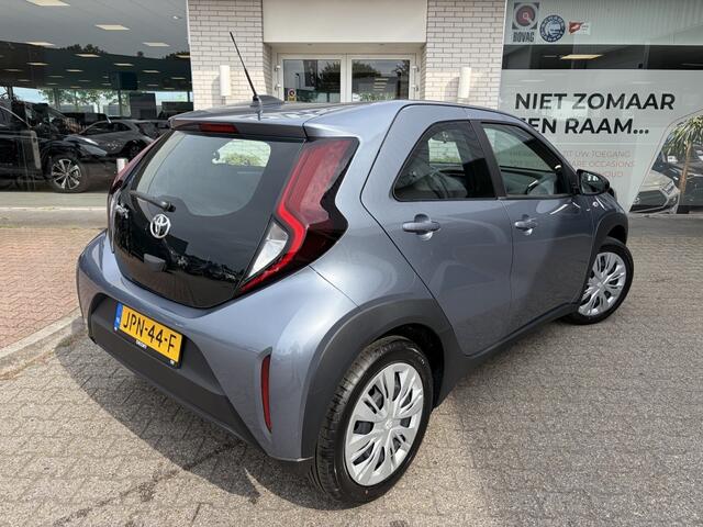 Toyota AYGO X 1.0 VVT-i MT Play | Apple CarPlay Android Auto | DAB | Elektr. r