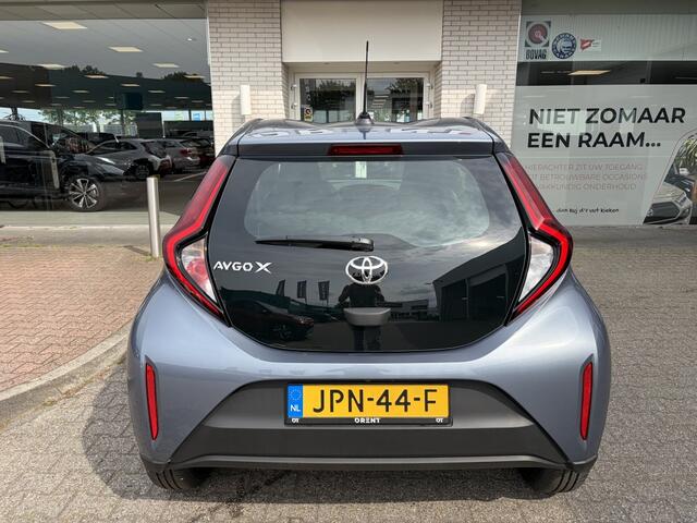 Toyota AYGO X 1.0 VVT-i MT Play | Apple CarPlay Android Auto | DAB | Elektr. r