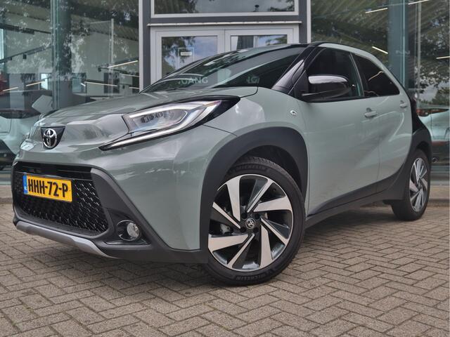 Toyota AYGO X 1.0 VVT-i S-CVT Envy CVT Automaat Navigatie | Climate Control | Draadloze oplader | Two Tone