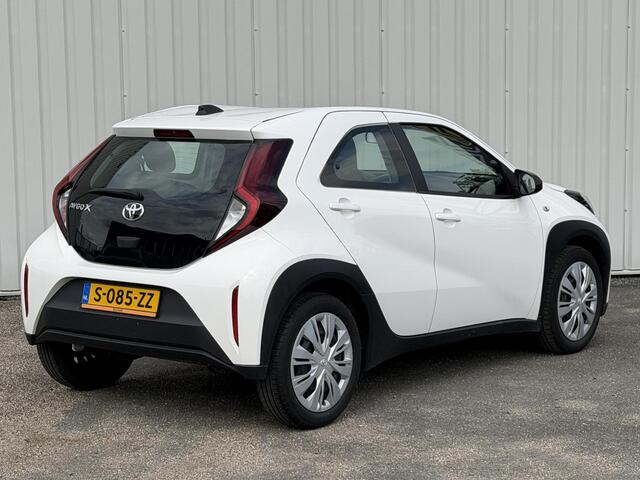 Toyota AYGO X 1.0 VVT-i MT Play | LED | Airco | Achteruitrijcamera | Apple Carplay/Android Auto