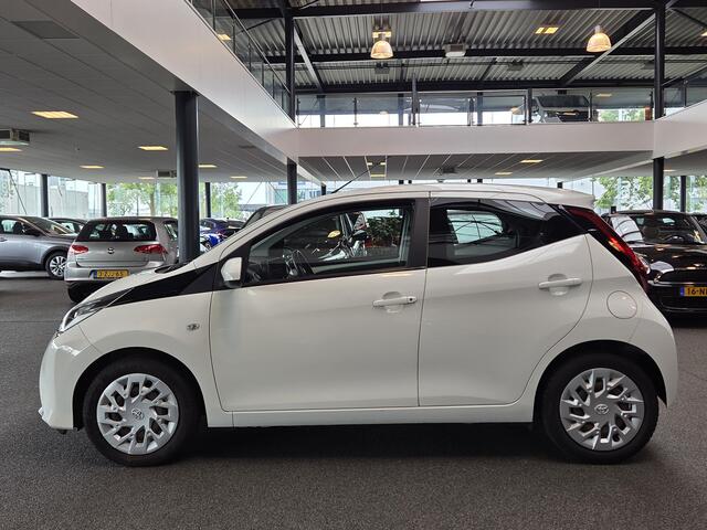 Toyota AYGO 1.0 VVT-i x-play limited