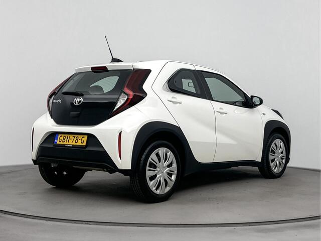 Toyota AYGO X 1.0 VVT-i MT Play | Apple Carplay & Android Auto | Parkeercamera | Onderweg-naar-dealer