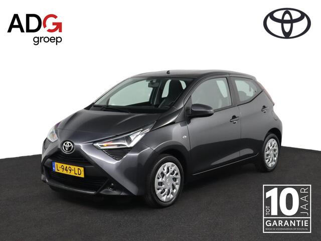 Toyota AYGO 1.0 VVT-i x-play | Apple Carplay/Android Auto | Airco | Parkeercamera |