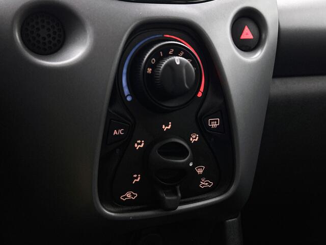Toyota AYGO 1.0 VVT-i x-play | Achteruitrijcamera |