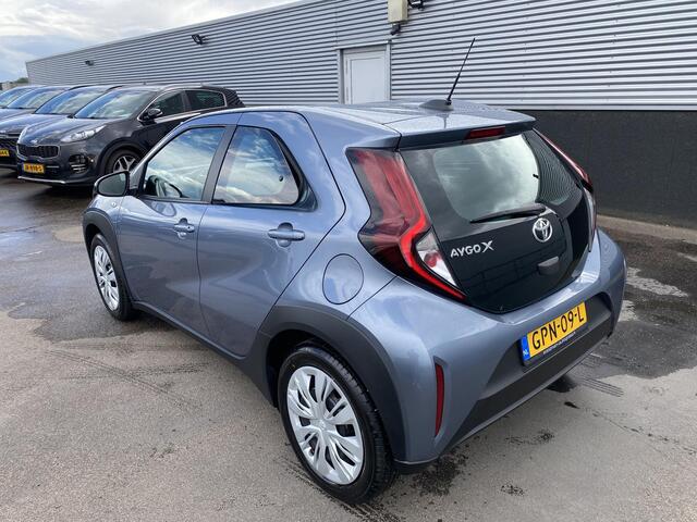 Toyota AYGO X 1.0 VVT-i MT Play Navigatie Apple CarPlay/Android Auto, achteruitrij camera, Nederlandse auto, adaptieve cruise control