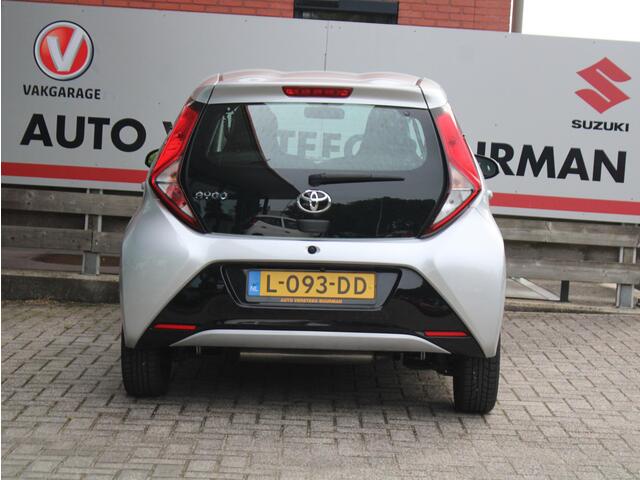 Toyota AYGO 1.0 VVT-i x-play