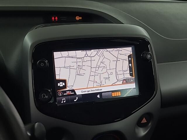 Toyota AYGO 1.0 VVT-i x-play limited 2e-Eig. & Keurig-Onderh. BOVAG-Garantie. NL-Auto.