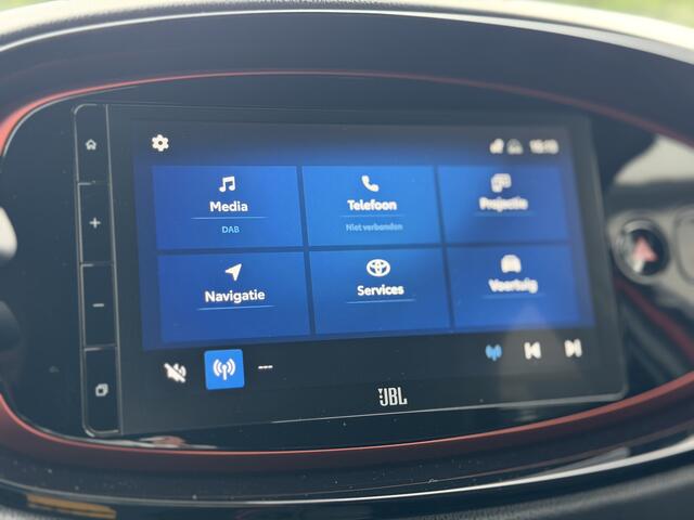 Toyota AYGO X 1.0 VVT-i S-CVT Envy | GEEN AFLEVERKOSTEN | JBL Audiosysteem, Draadloze telefoonlader, Camera