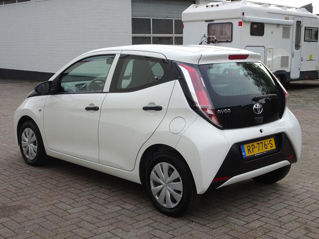Toyota AYGO 1.0 VVT-i x-fun Airco, elektrische ramen, centrale vergrendeling, enz.