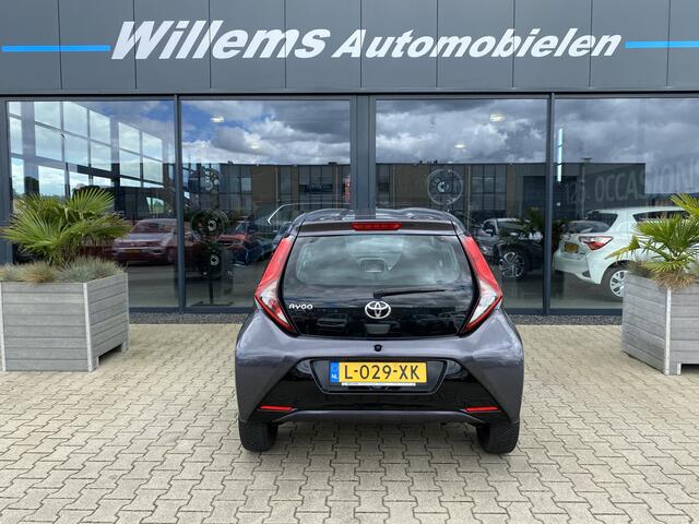 Toyota AYGO 1.0 VVT-i x-play App Connect , Camera