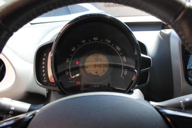 Toyota AYGO 1.0 VVT-i x-cite