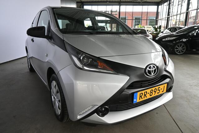 Toyota AYGO 1.0 VVT-i X-Fun Airco LED Elektrisch Pakket! Rijklaarprijs! Inruil Mogelijk!