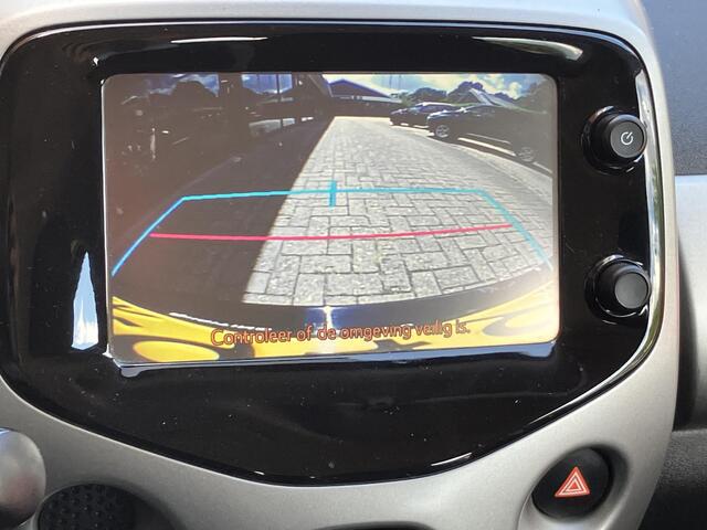 Toyota AYGO 1.0 VVT-i x-play * CAMERA / CRUISE CONTROLE *