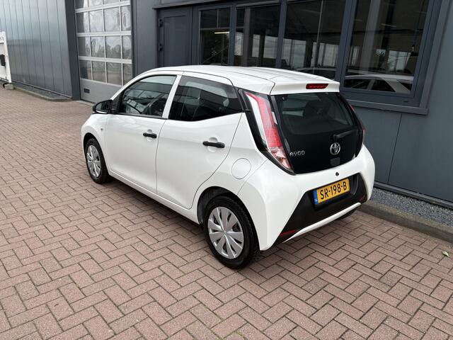 Toyota AYGO 1.0 VVT-i X-Fun 5-drs. AIRCO/MEDIA/LIMITER
