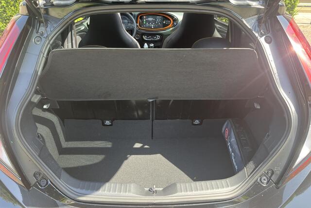 Toyota AYGO X 1.0 VVT-i MT Limited | OPEN DAK | ADAPTIVE | JBL SOUND | CAMERA | STOELVERW