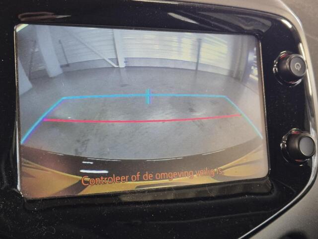 Toyota AYGO 1.0 VVT-i x-play AUT! 1e Eig! Camera! Nwe APK! VERWACHT!