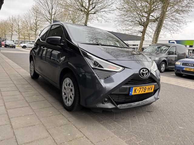Toyota AYGO 1.0 VVT-i x-play
