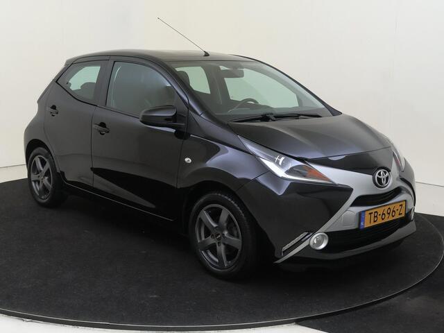 Toyota AYGO 1.0 VVT-i x-nav | airco | Apple Carplay/Android Auto | navigatiesysteem |
