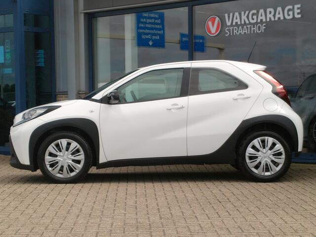 Toyota AYGO X 1.0 VVT-i MT Play, Carplay + Android Auto / Adaptive Cruise / Camera / Airco