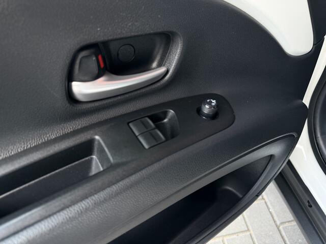 Toyota AYGO X 1.0 VVT-i S-CVT Play