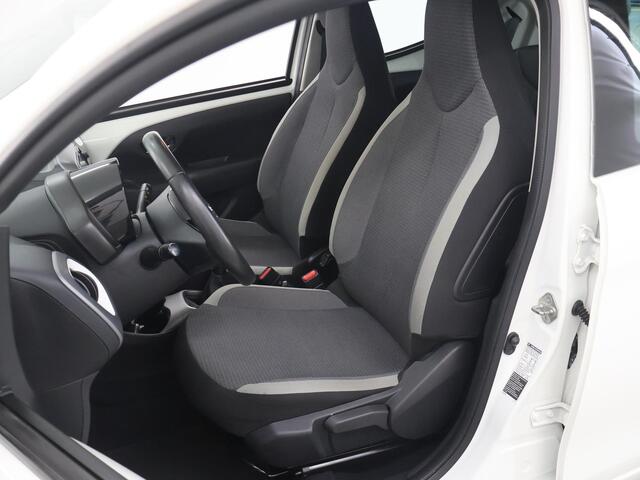 Toyota AYGO 1.0 VVT-i x-play | Airco | Apple Carplay/Android Auto | Parkeercamera | Bluetooth |