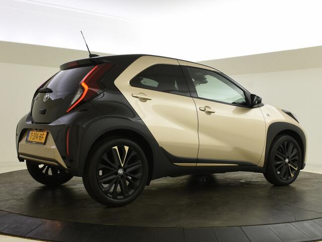 Toyota AYGO X 1.0 VVT-i S-CVT Premium | JBL | Halfleer | Navigatie |