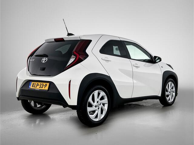 Toyota AYGO X 1.0 VVT-i S-CVT first | BTW voertuig | LED verlichting | Stoelverwarming | Apple CarPlay/Android Auto | Cruise control Adaptive |