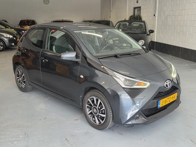 Toyota AYGO 1.0 VVT-i x-play