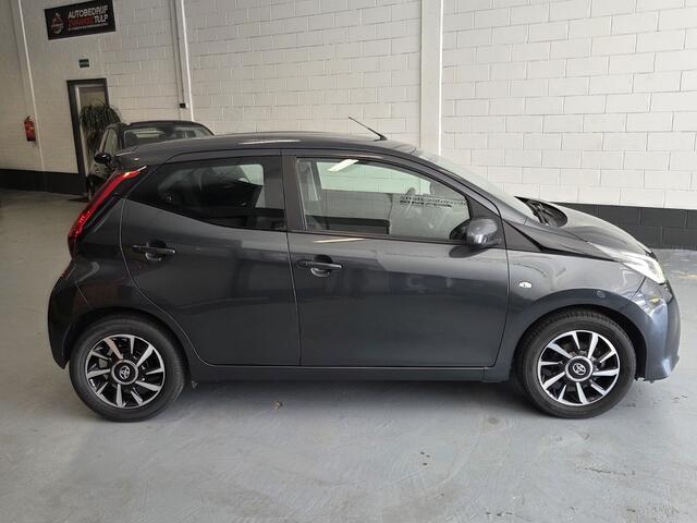 Toyota AYGO 1.0 VVT-i x-play