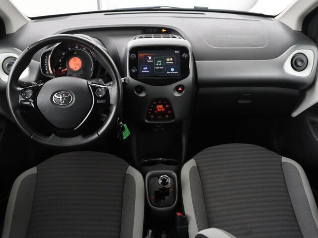 Toyota AYGO 1.0 VVT-i x-joy | Trekhaak | Camera | DAB | Automaat | Carplay | Climate control | Cruise control | LED